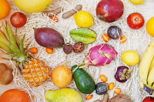 Pitaya entre otras frutas exóticas