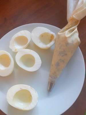 Relleno de huevo de mimosa